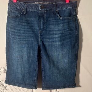 Chico’s So Slimming Girlfriend Women's Blue Denim Shorts Size 8